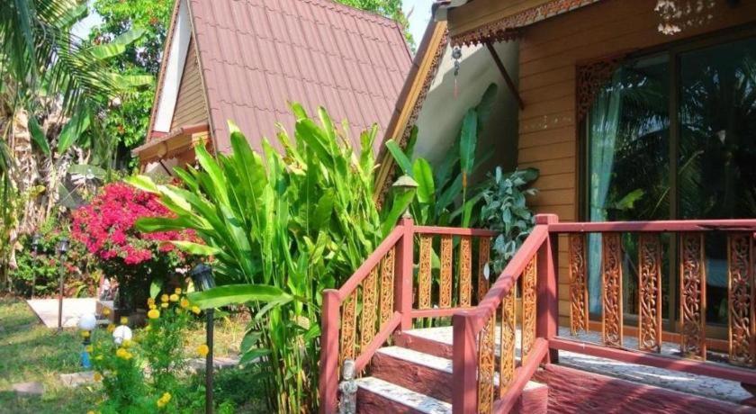 希玛瓦里餐厅小屋 Ban Nong Hin  外观 照片
